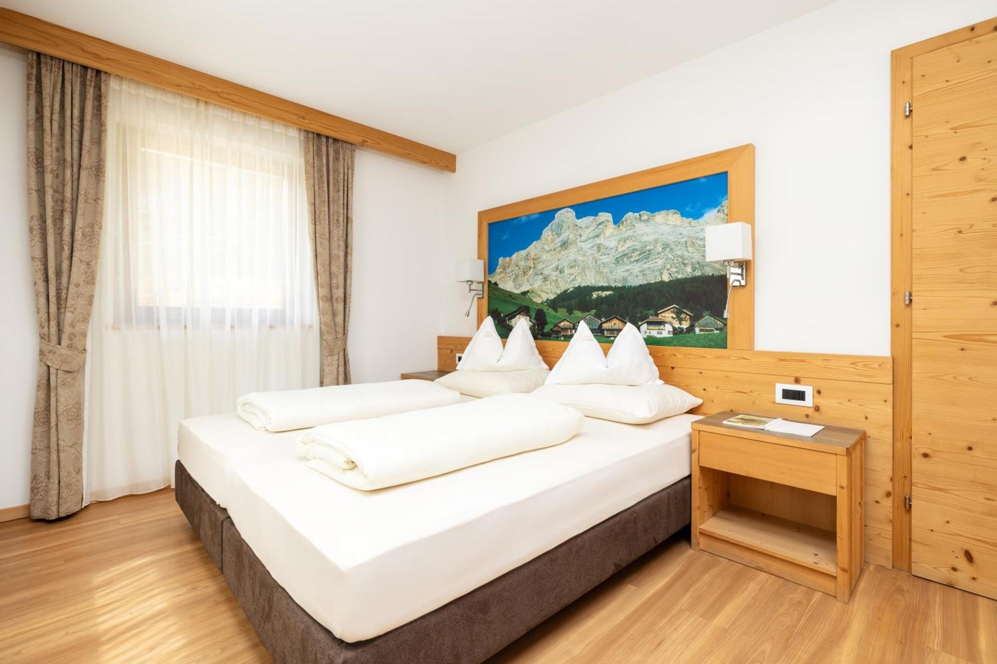 Ciasa Sopla Apartment San Cassiano  Exterior photo